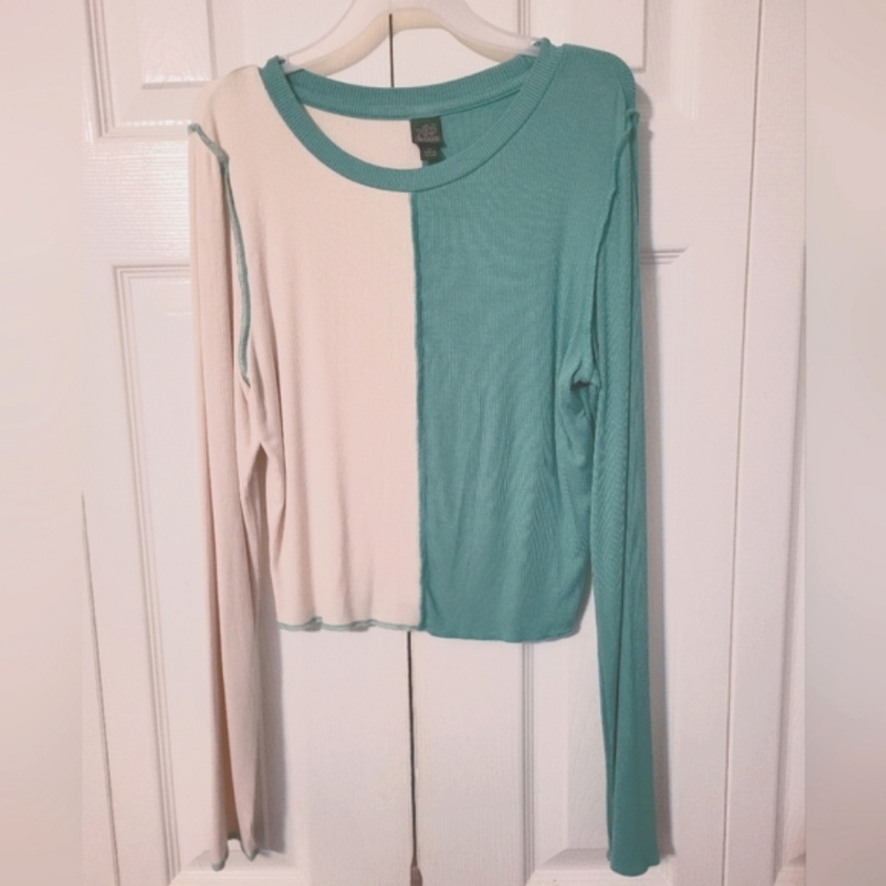 Wildfable top